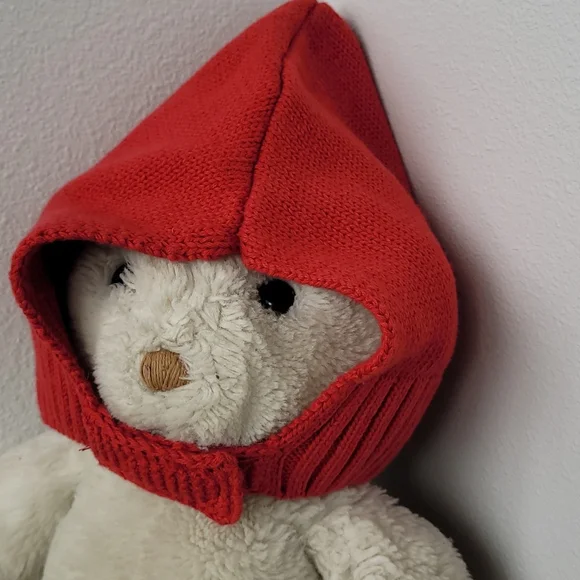 Red knit gnome baby hat - Picture 4 of 6